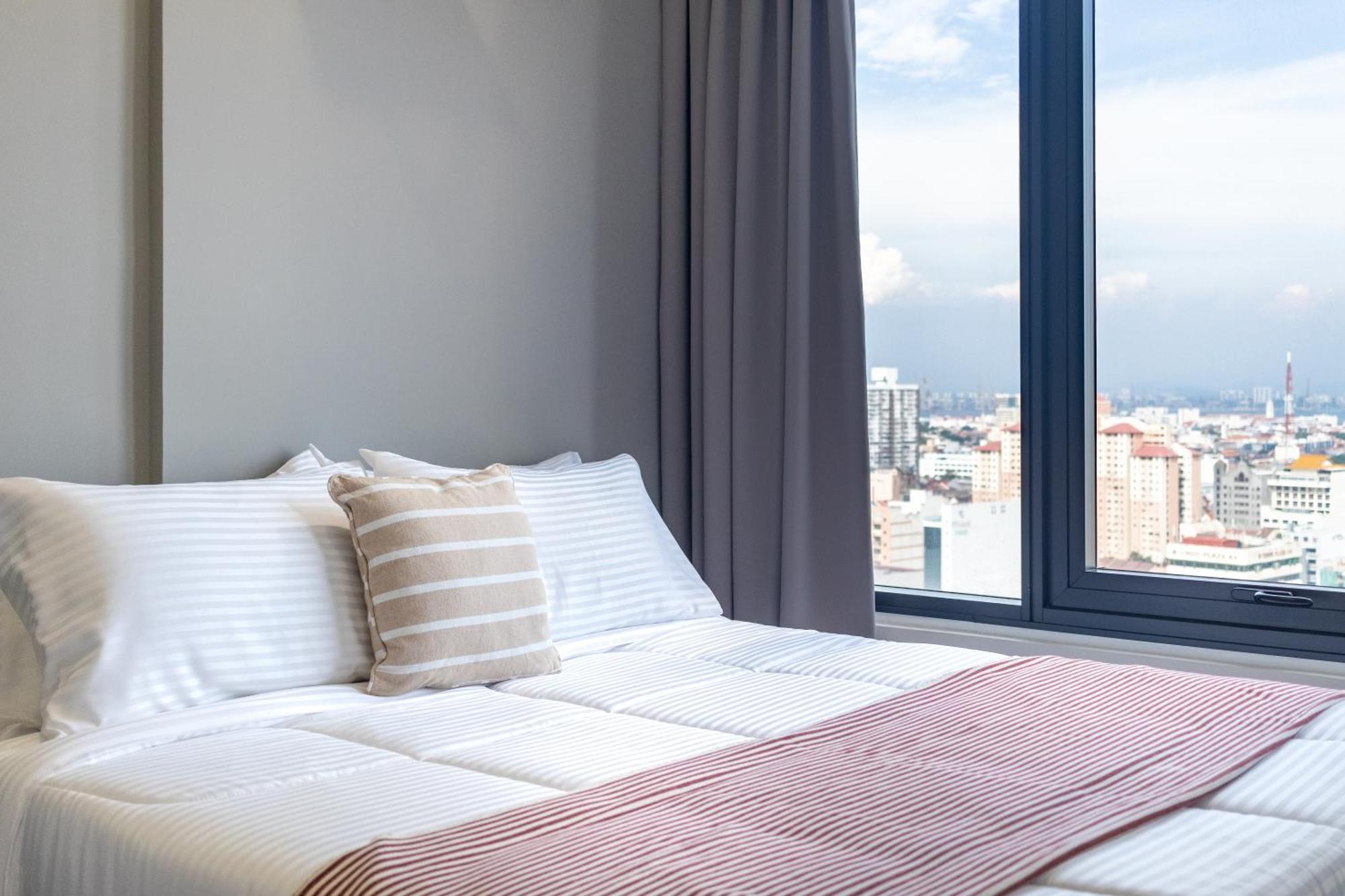 Tropicana 218 X Airlevate Suites Джорджтаун Номер фото
